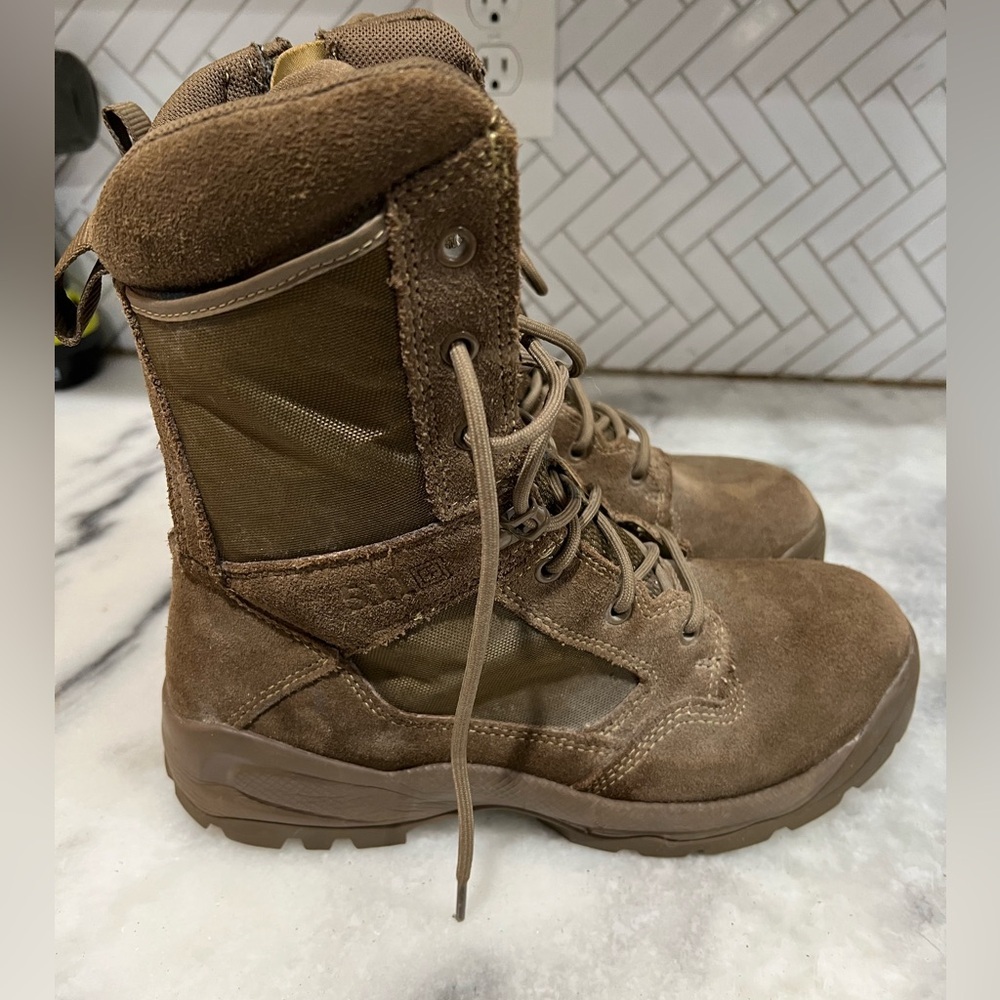 5.11 Tactical A.T.A.C.® 2.0 8" SIDE ZIP DESERT BOOT size 10